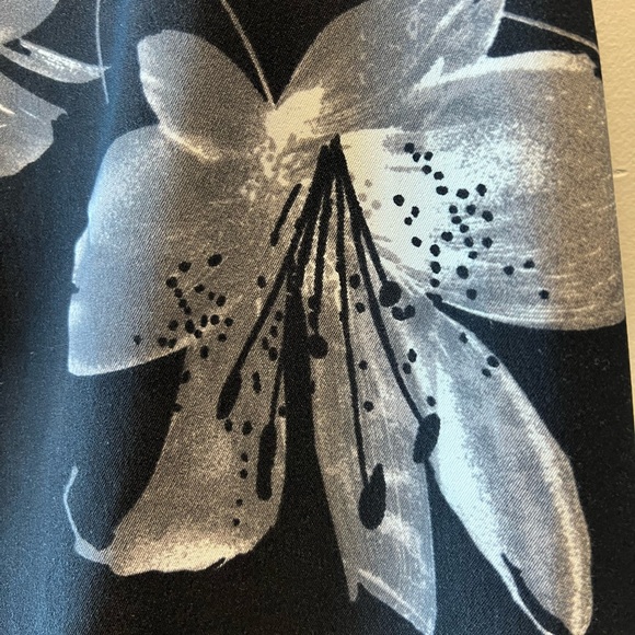 Elegant dress small - Picture 2 of 3